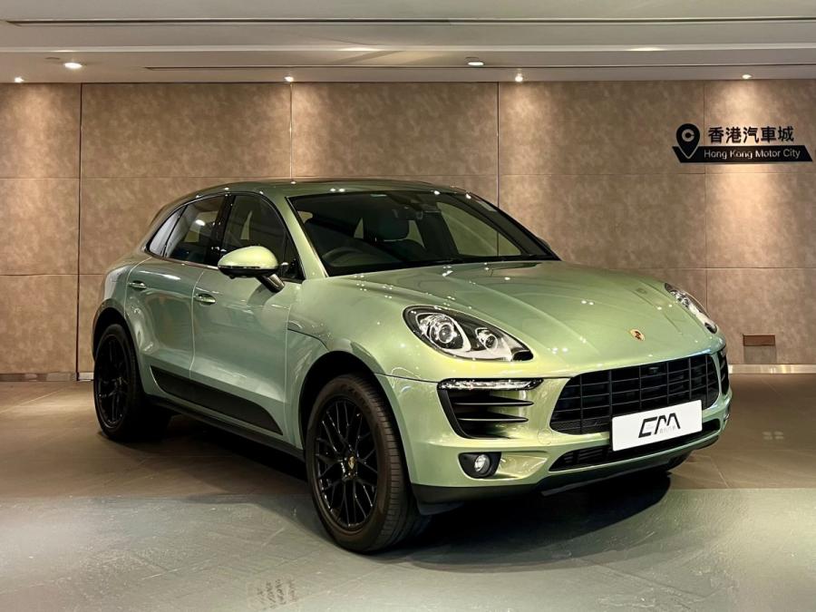 PORSCHE Macan
